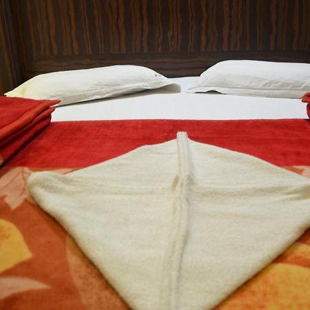 Hotel S B Inn Нью-Дели Экстерьер фото