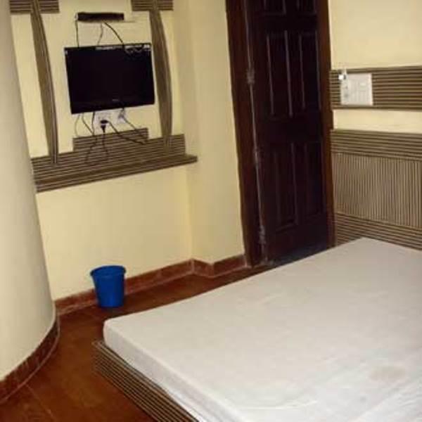 Hotel S B Inn Нью-Дели Номер фото